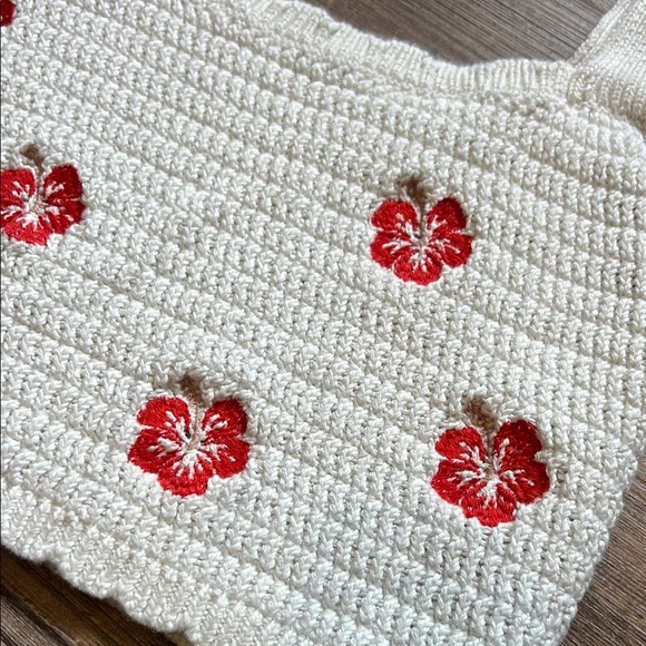 Wild Fable White Knit Crop Top with Red Floral Embroidery S/M - Picture 2 of 3